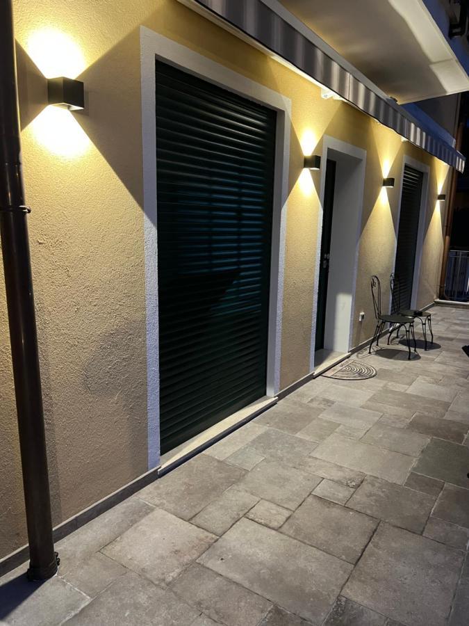 Ferienwohnung Corso Montecarlo Ventimiglia Exterior foto