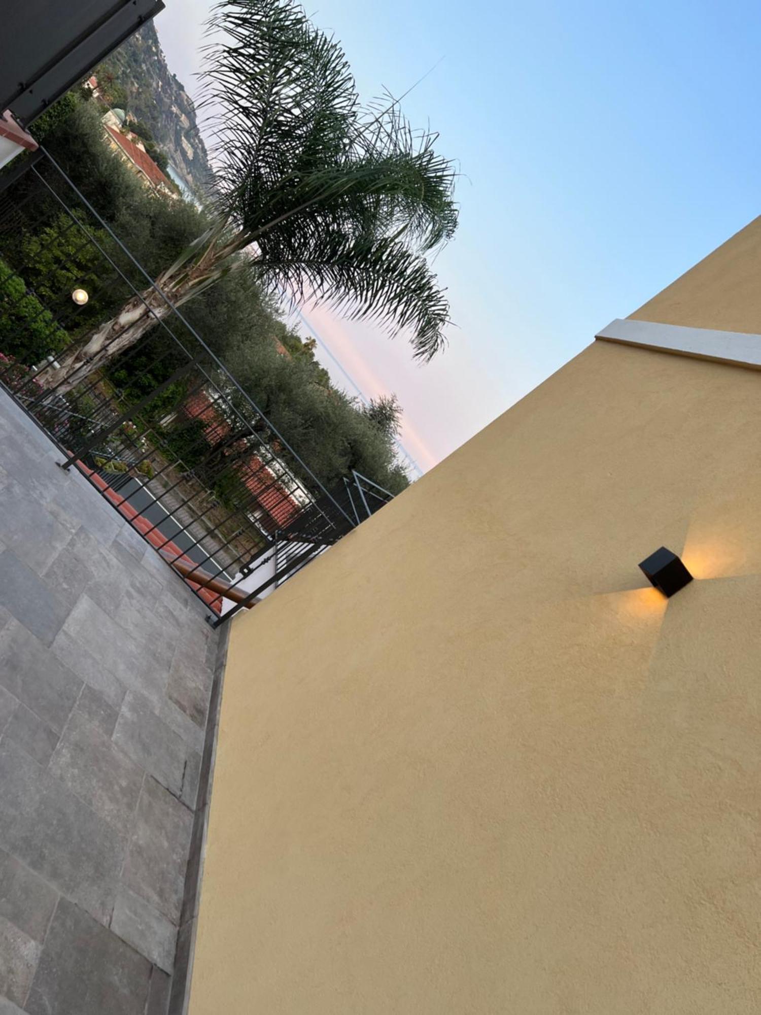 Ferienwohnung Corso Montecarlo Ventimiglia Exterior foto